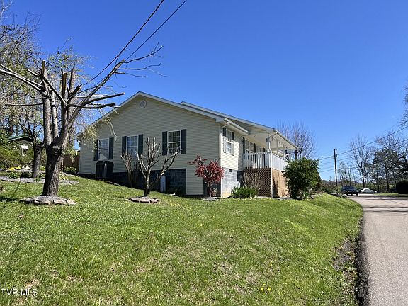 4th image of 200 Doris Ave