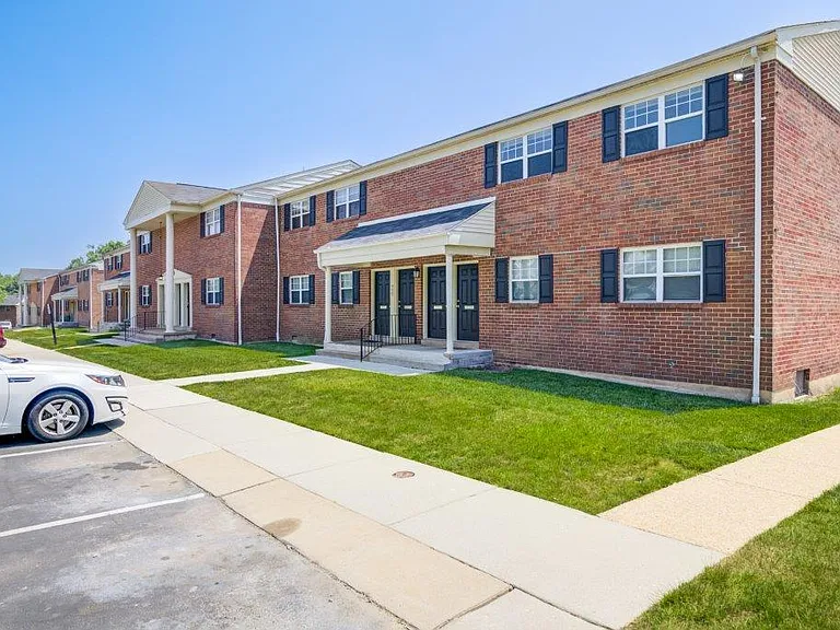 Woodacres Apartment Homes — Photo 37
