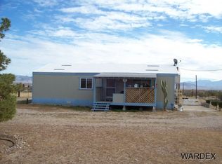 1418 S Cowlic Rd, Golden Valley, AZ 86413