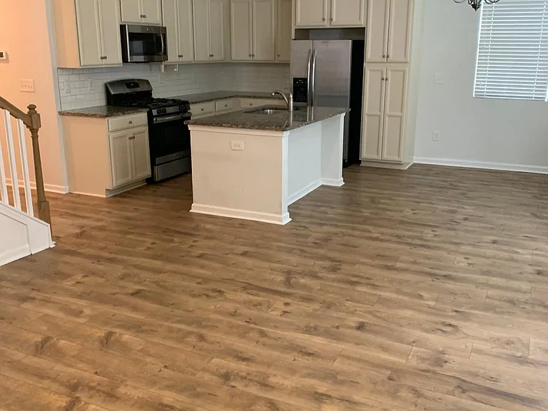 4723 Cloisters Ln — Photo 4