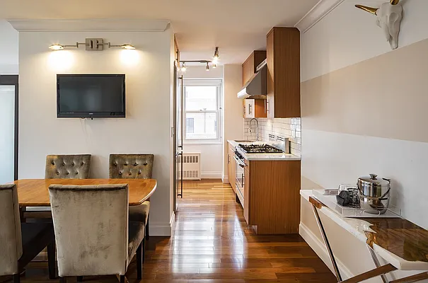 Sold by Stribling | media 12