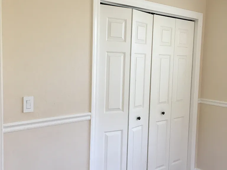 1st bedroom closet