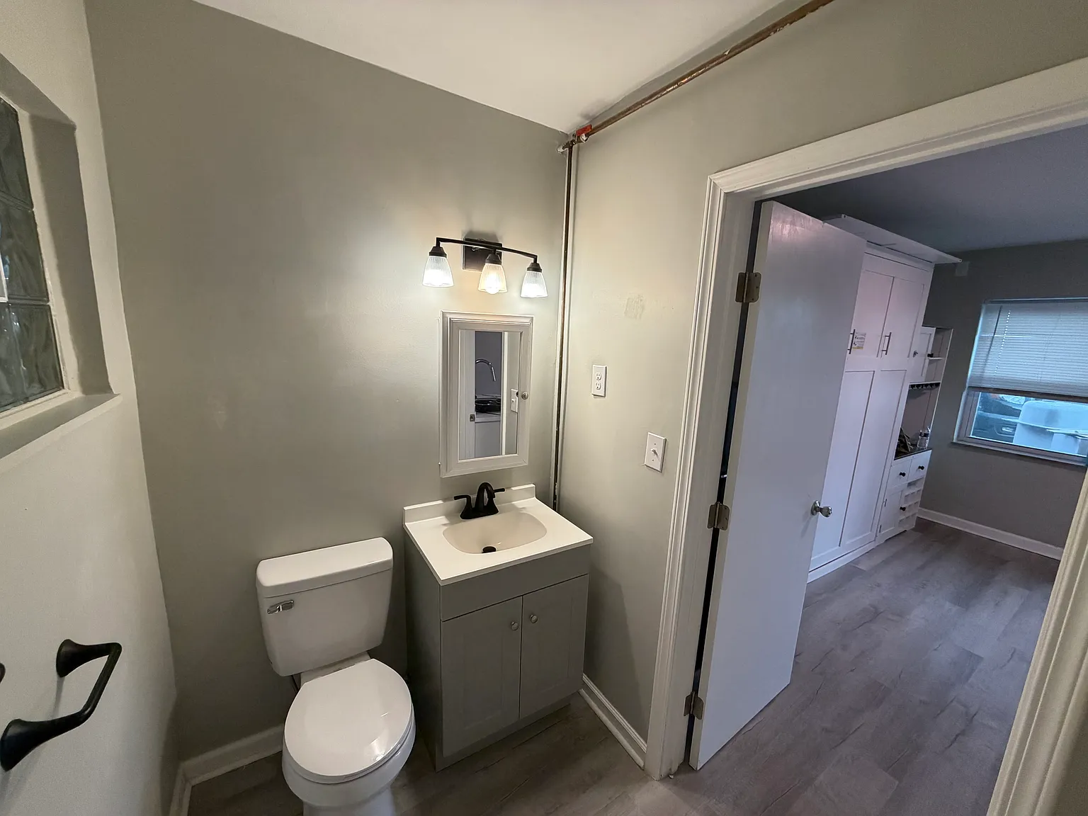 Studio, 220 sqft, $800 — Photo 4