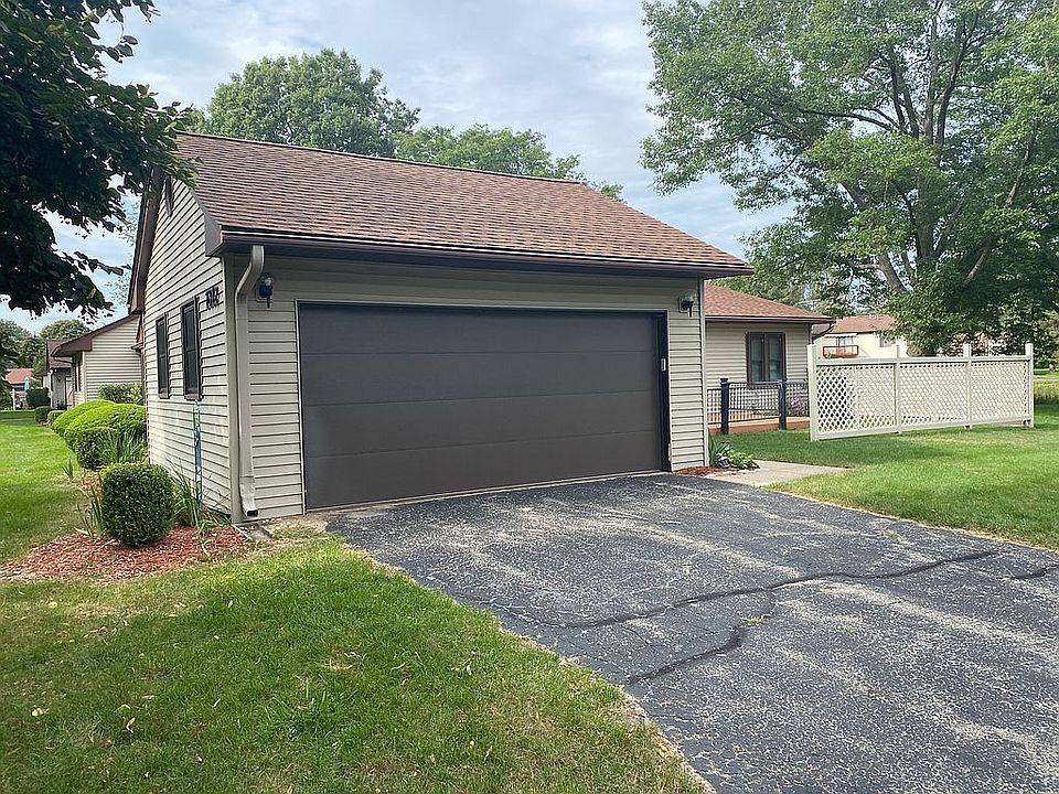 1st image of 7812 Oakland Place Dr #1