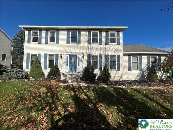 1067 Rising Sun Rd, Laurys Station, PA 18059