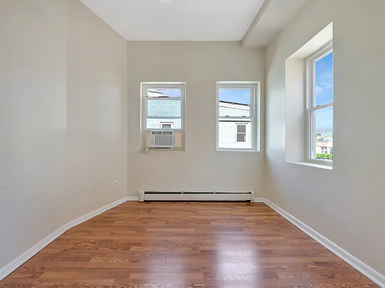 4102 14th St NW #2 — Photo 16