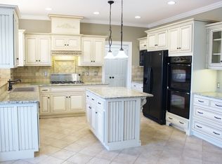 300 Ussery Rd, Clarksville, TN 37043