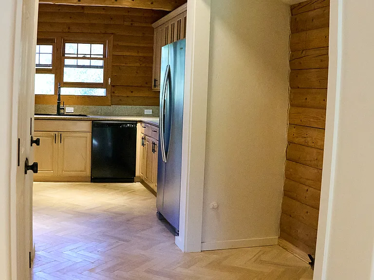 373 Loftyhill Dr — Photo 14