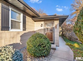 137 N Douglas Ave, Springfield, IL 62702