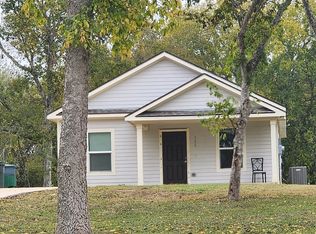 143 Chapparral Dr, Seguin, TX 78155