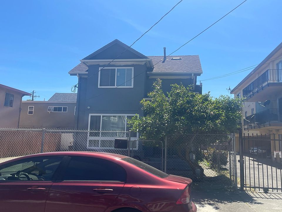 1st image of 541 E 17th St