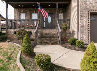 1204 Viewmont Dr, Clarksville, TN 37040