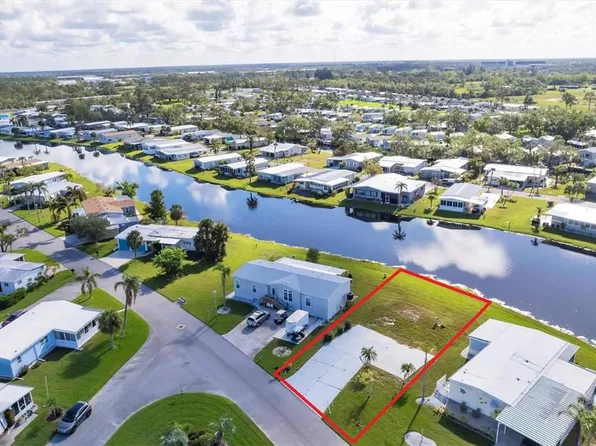 119 Camelot Dr, Nokomis, FL 34275