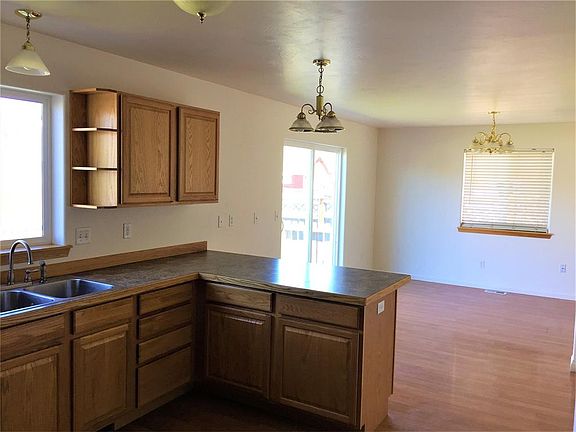 4th image of 1372 N River Rock Dr