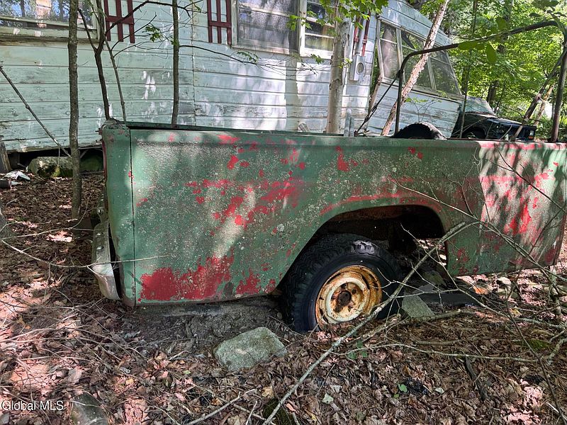 5th image of 2005 Plank Road