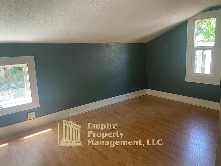1292 Monroe St — Photo 14