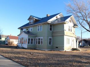 318 S Logan Ave, Terry, MT 59349