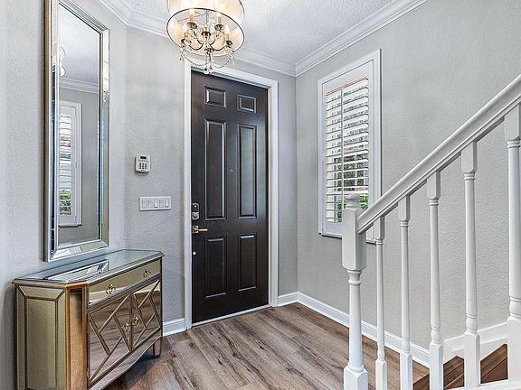 4th image of 719 Duchess Court