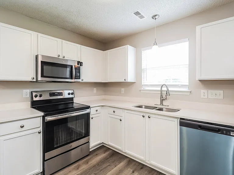 2127 Pleasant Dale Dr — Photo 9
