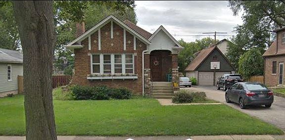 3rd image of 1512 E Evergreen St