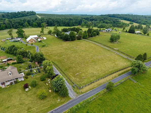 867 Kibler Rd, Quicksburg, VA 22847