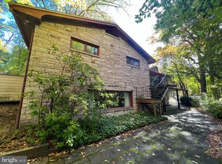 2809 Columbia Dr, Altoona, PA 16602