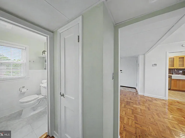 6607 Potomac Ave #C2 — Photo 11