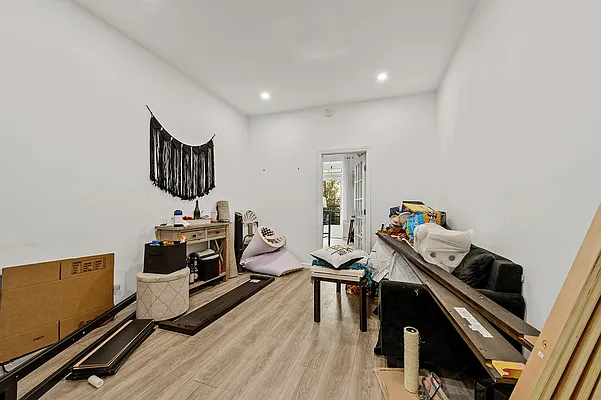 Rented by Aryeh Realty | media 14