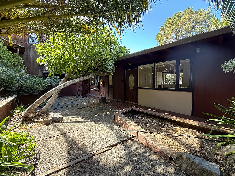 30 Bayview Rd