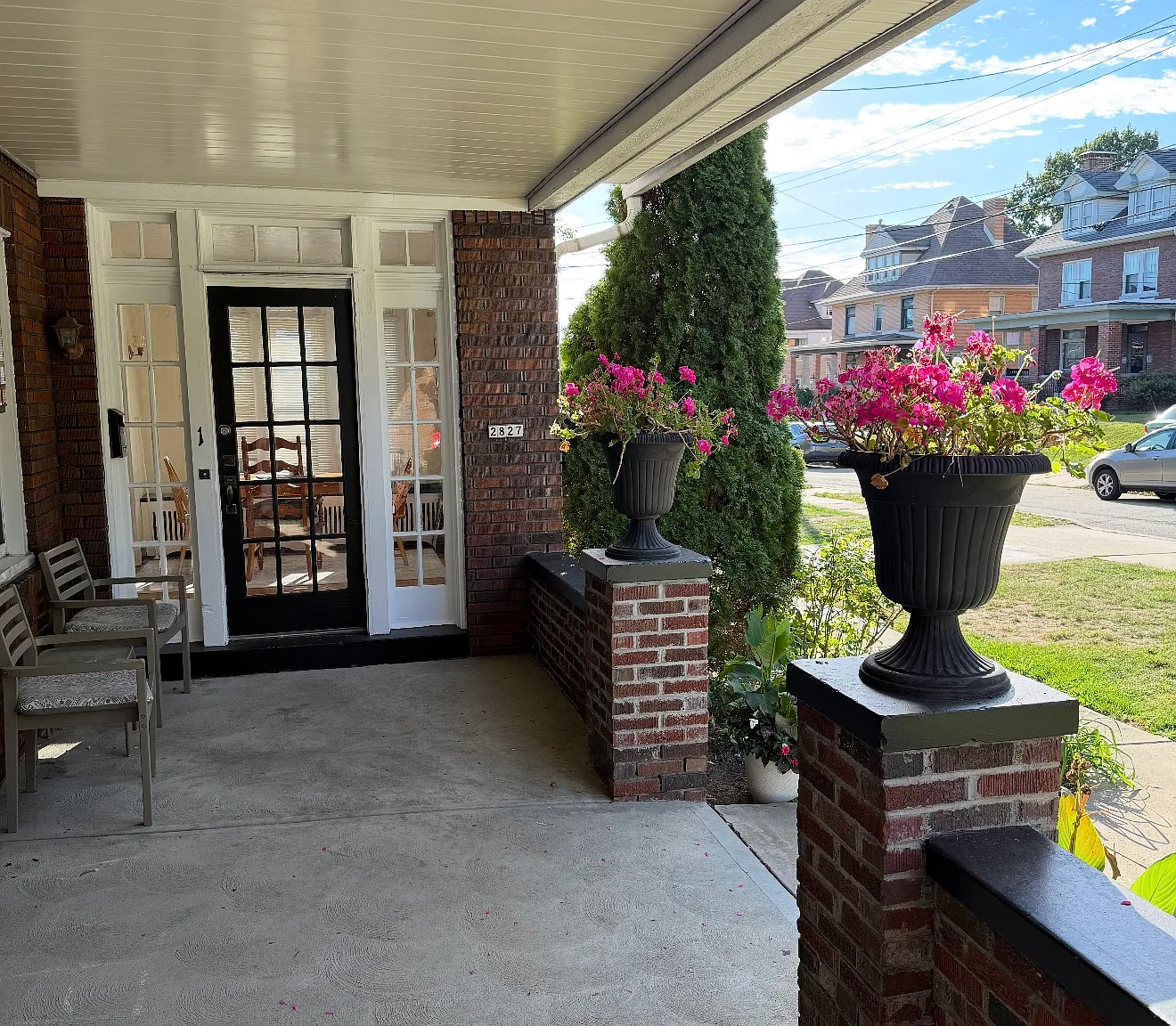 4 bed, 2.5 bath, 2000 sqft, $2,375 — Photo 1