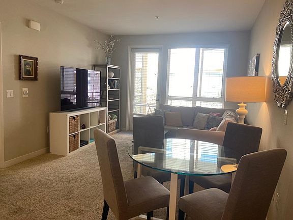 5th image of 21301 Erwin St Unit 446