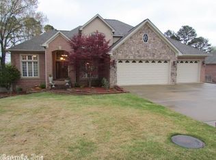 704 Pin Oak Dr, Searcy, AR 72143