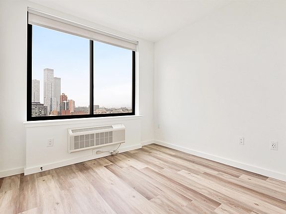 4th image of 55 Jordan Ave APT 1309