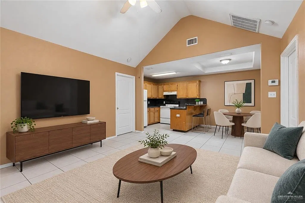 2604 Ringold Cir — Photo 4