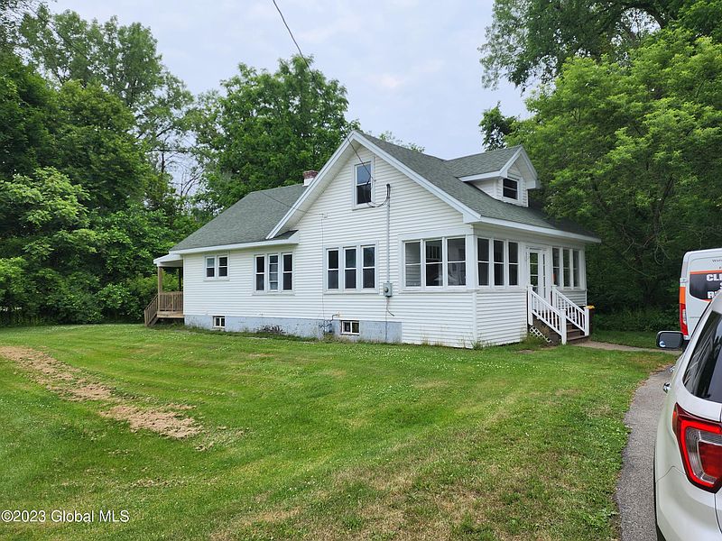 2nd image of 14 Arnold Avenue