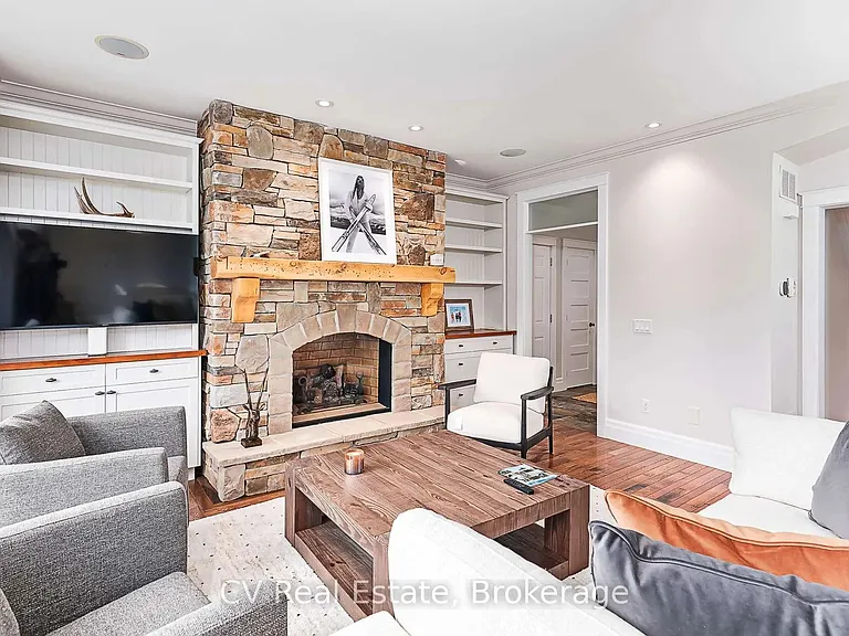 141 Snowbridge Way — Photo 13