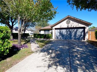 6408 Tara Dr, Austin, TX 78747