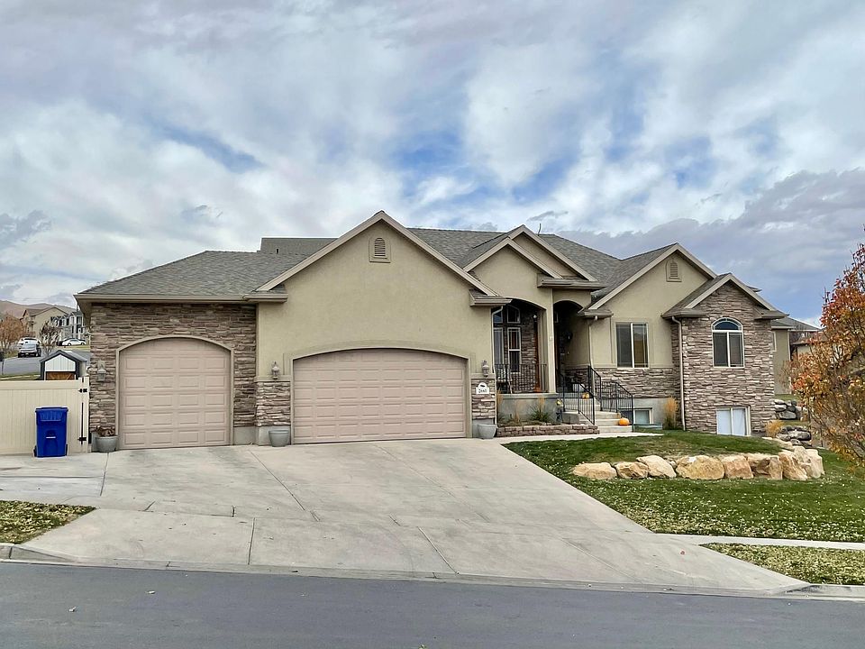 1st image of 2661 S Lost Creek Cir