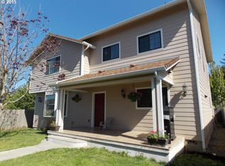 1911 Maple St, Myrtle Point, OR 97458