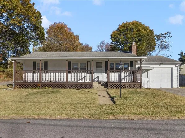 89 Lowell St, West Warwick, RI 02893