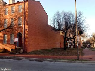 816 W Lombard St, Baltimore, MD