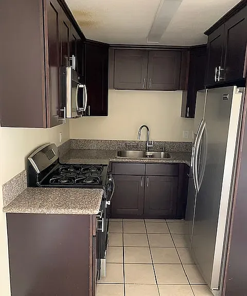2555 Ulric St #B — Photo 3