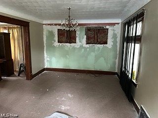 3rd image of 1128 Katherine Ave