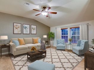 136 Greenbrier Dr, Kyle, TX 78640