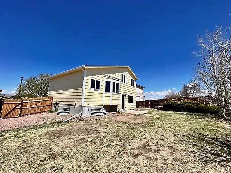 4275 Addax Ct — Photo 36