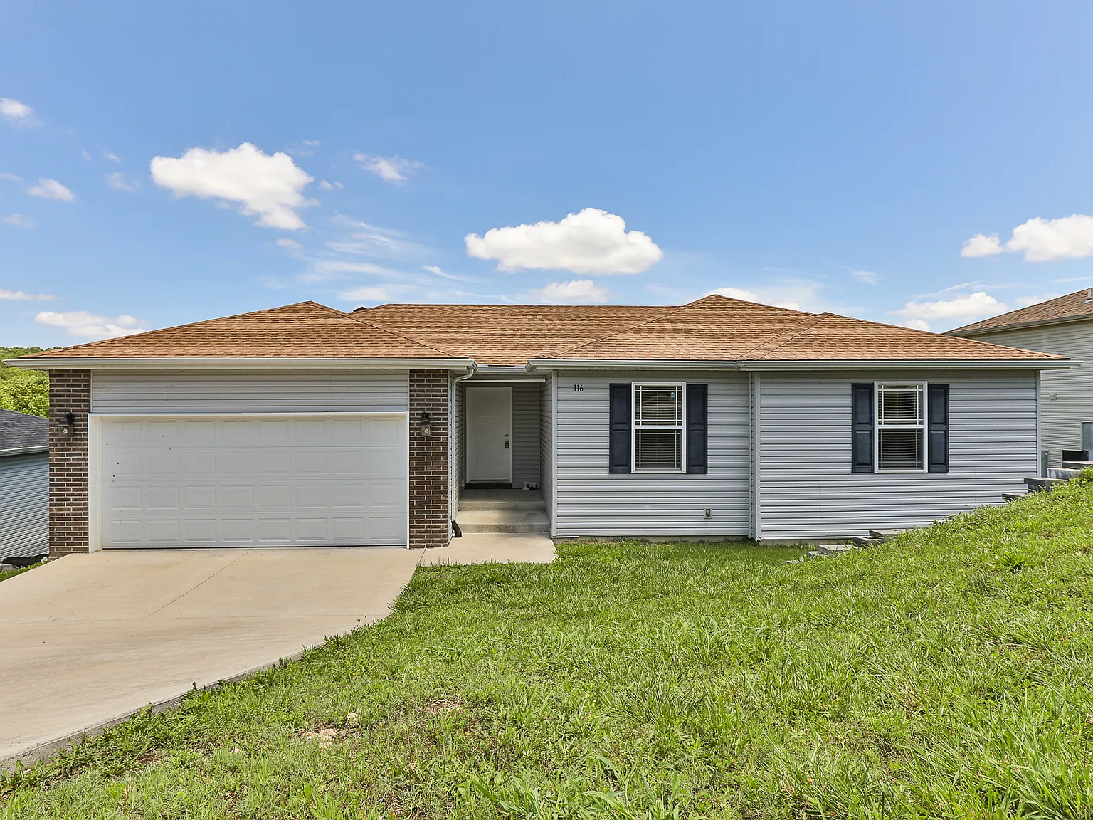 116 Whispering Meadows Pkwy — Photo 1