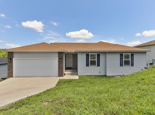 116 Whispering Meadows Pkwy, Branson, MO 65616
