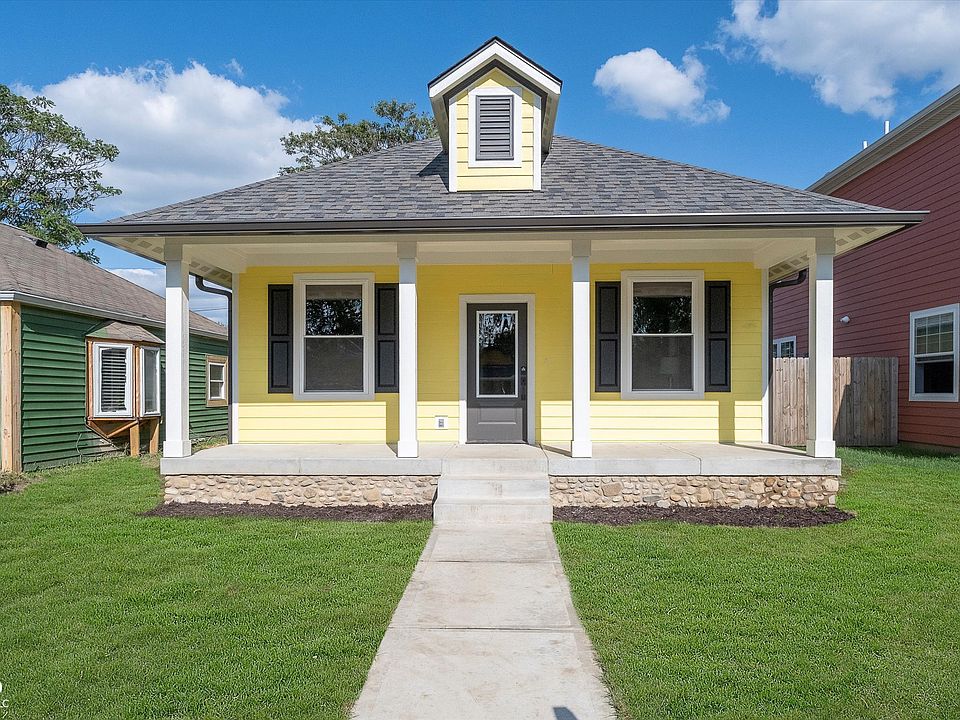 1st image of 2141 Gent Ave