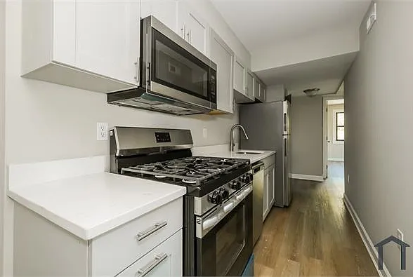 5 bed, $6,505 — Photo 3