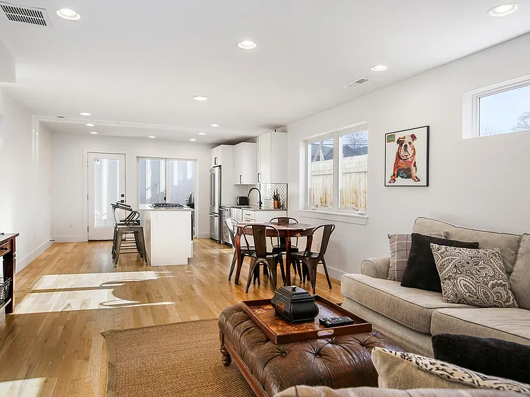 2134 S Josephine St — Photo 8